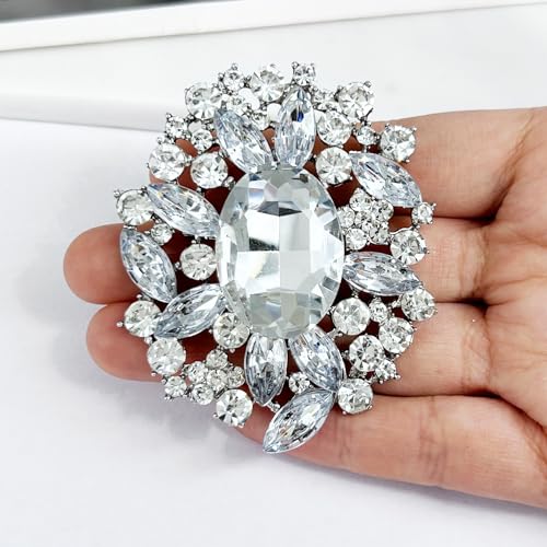 Image of Flower Brooch Pin Costume Jewelry Accessory Gold Tone