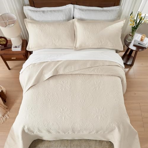 Image of Qucover Queen Bedspread Medallion Pattern Quilt Bedding Set 3 Piece Beige