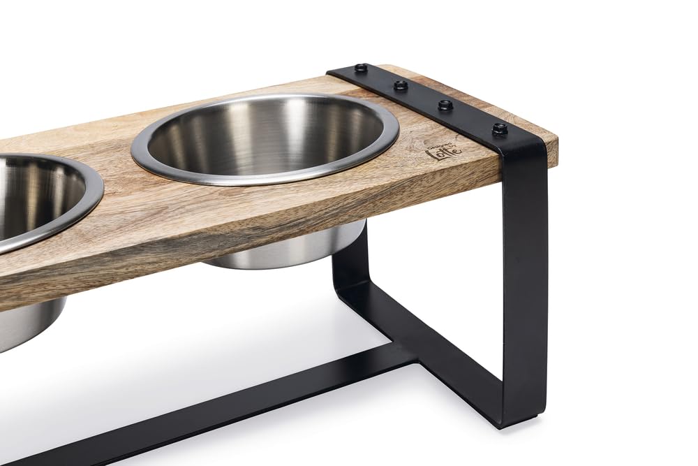 Designed by Lotte Karinto, Dinerset Hund, Holz/Metall, Inkl. 2 Napfen