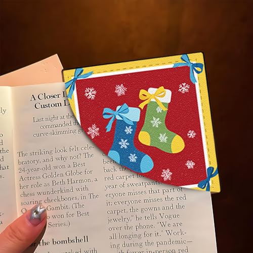 Image of Cute Christmas Stocking Corner Bookmarks 2Pcs, Handmade PU Leather Page Corner Protectors, Winter Holiday Stationary Gift for Book Lovers, Kids, Teachers, Colorful Reading Accessories 3.54 inch