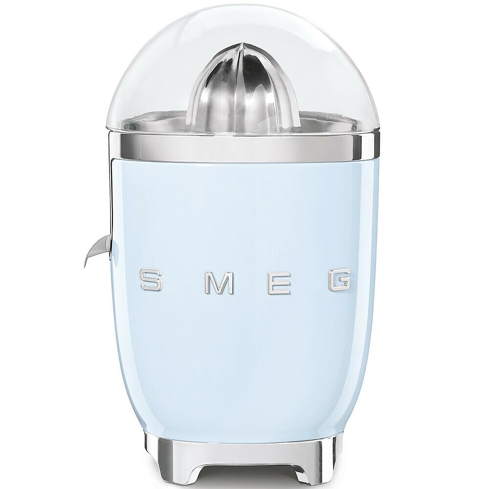 Smeg, Presse Agrumes Électrique CJF11PBEU, Mise en Marche Automatique à Pression, Bec Anti-goutte et Cône Universel, Base Antidérapante, Range Cordon Intégré, 70W, Bleur Azur