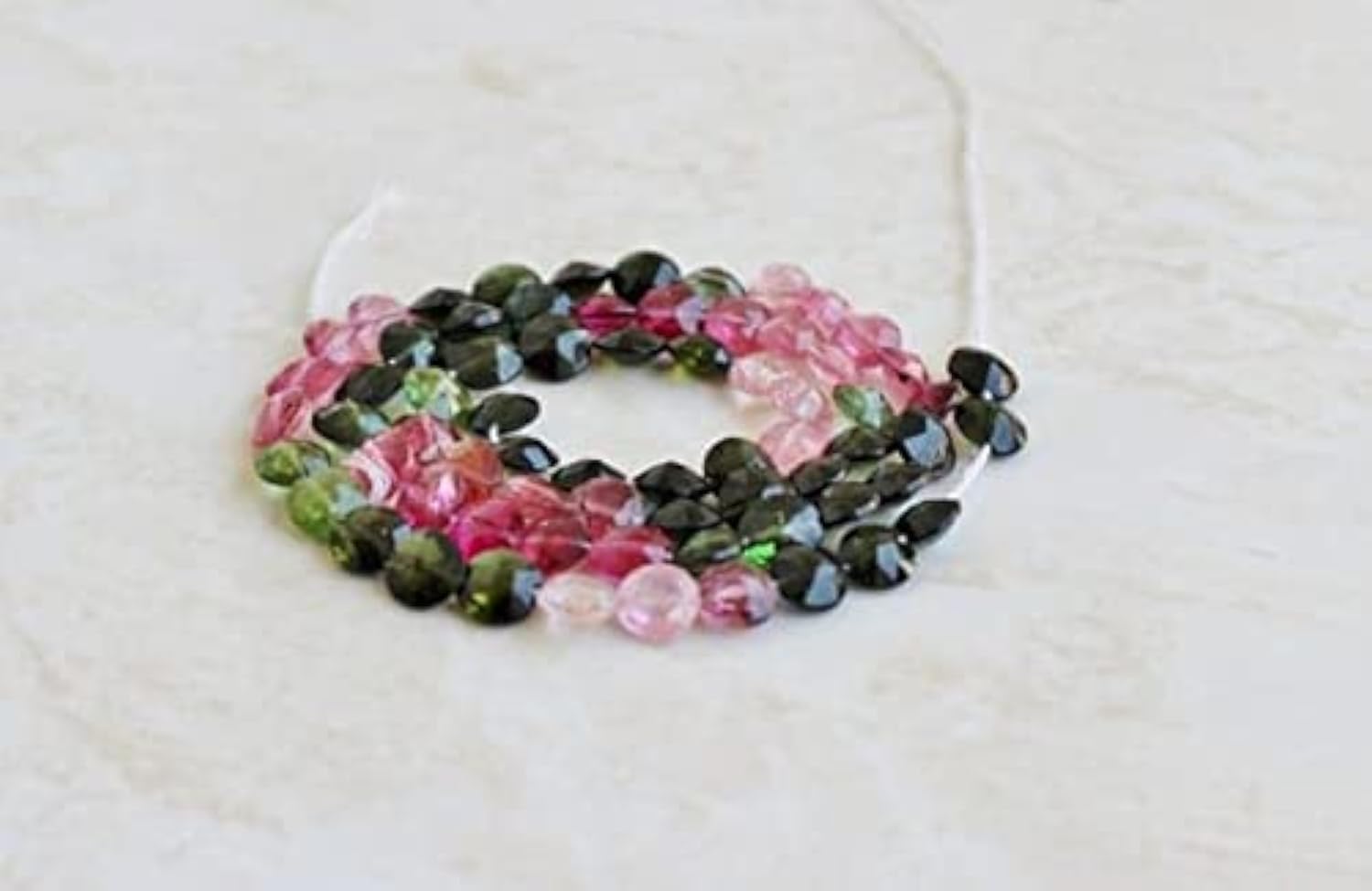Perles tourmaline facettées pour créer vos bracelets d'été faits main