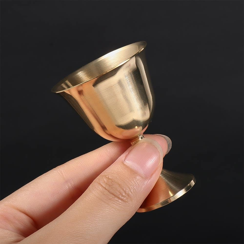 2 Pcs Vintage Metal Wine Glass Mini Chalice Liquor Cups Luxurious Unique Goblet for Home Decor, Party Supplies, Bar Tools, Gifts