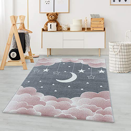 Carpetsale24 Tapis pour Enfants à Poils Courts, Tapis de Chambre d'enfant, Ciel étoilé, Nuages de Lune, Rose, Dimensions:120 cm x 170 cm Cover