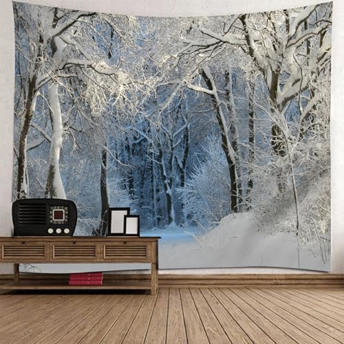 Tapisserie murale nature hivernale pour créer un coin lecture cosy ado
