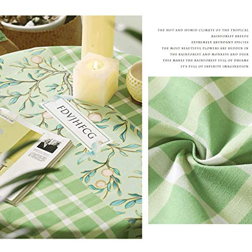 Nappe de table basse à carreaux vert pour un coin café chaleureux