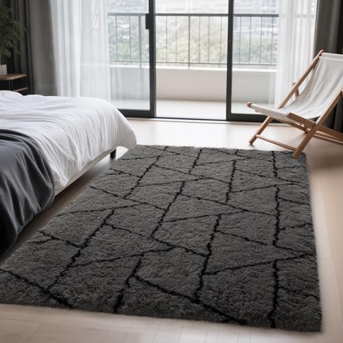Zentavio Area Rugs for Living Room Rugs for Bedroom 4x6 Carpet Fluffy Fuzzy Soft Shag Aesthetic Plush High Pile Gray Throw Rug for Nursery Kids Room Dorm Triangle Grey