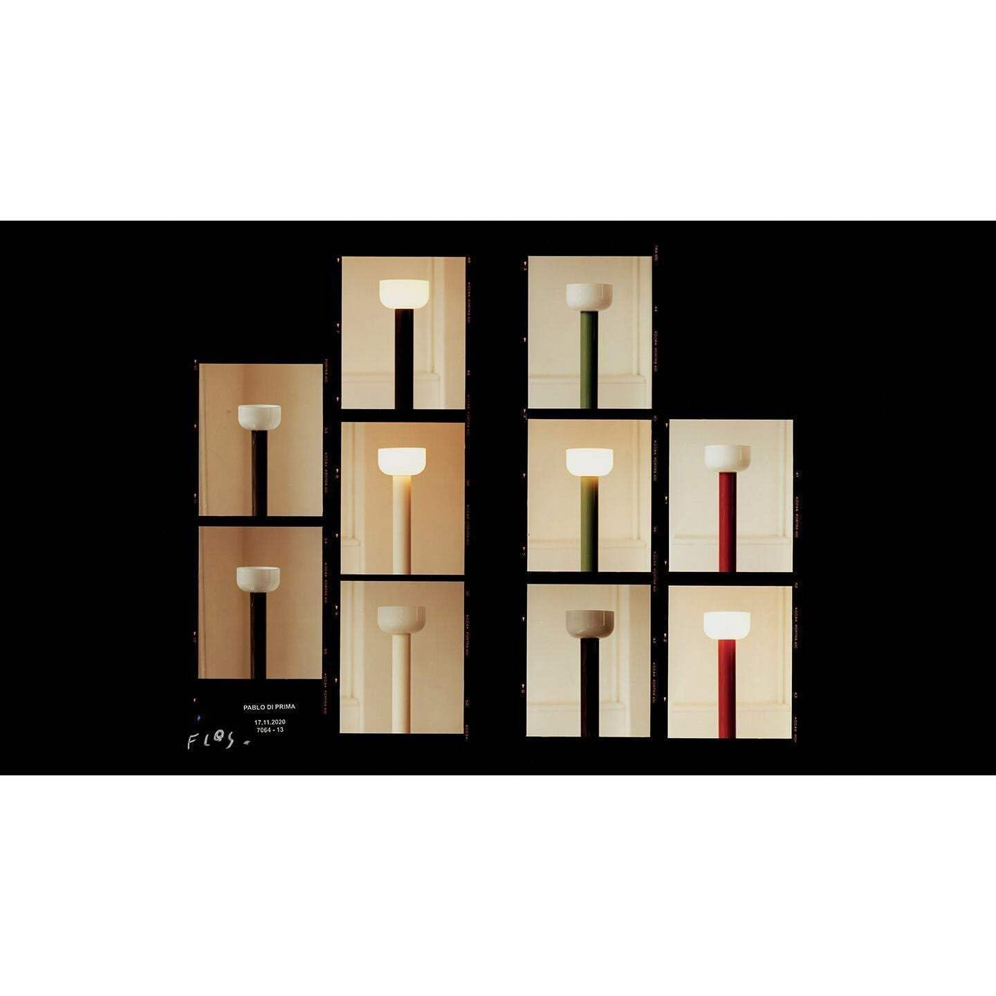 FLOS Bellhop Floor Lampada da pavimento H.178 a luce indiretta con base in cemento vetro bianco lucido e alluminio Rosso mattone
