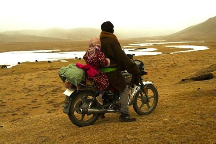 Amazon.co.jp: 草原の河 [DVD] : ヤンチェン・ラモ, ルンゼン