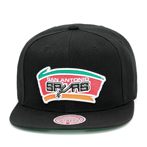 Mitchell & Ness San Antonio Spurs NBA Core Basic Snapback Hat Adjustable Cap - Black
