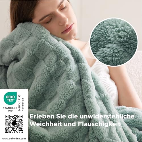 BEDSURE Kuscheldecke Flauschig - Fleecedecke & Wolldecke, Sofadecke, Schachbrettmuster Tagesdecke, XXXL, Weiche Warme Gemütlicher Karierte Decken für Zimmer Deko, Grün, 230 x 270 cm
