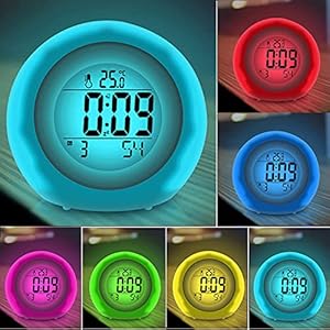 Kids Alarm Clock, sveglia per bambini, 7 colori che cambiano la luce per ragazzi e ragazze, funzione snooze, 8 suonerie, 12/24 ore, controllo one-tap, visualizzazione della temperatura interna