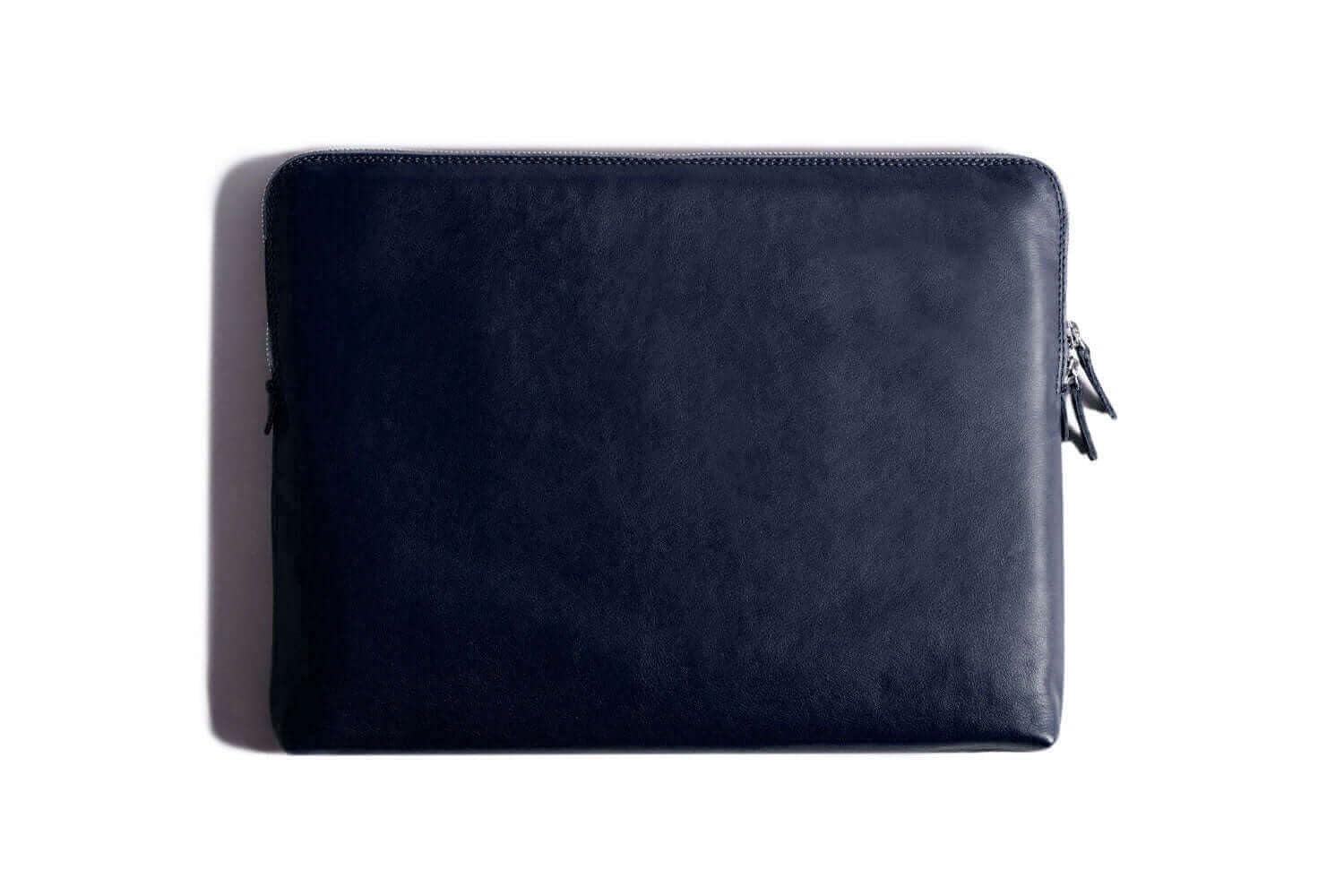 Harber London - Funda de piel para MacBook | Carry-All Compatible con Macbook Pro 14" (M1-2021 / M2-M3 2023 / M4-2024 / M5-2025 / M5 Pro & M5 Max-2026) - NEW | Color Azul Navy