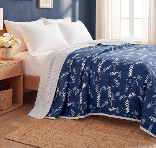 Image of HOMEKART Premium 100% Cotton Dohar for Double Bed | Reversible AC Blanket | Lightweight All Season Comforter | Soft & Breathable Summer Quilt for Adults | 150 GSM | 88 x 85 Inches (Sapphire Fern)