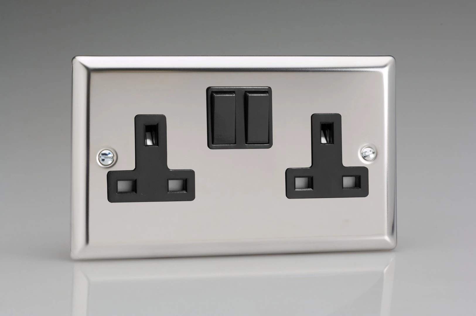Varilight XC5B Presa Elettrica Doppia Con Interruttore, 13 Amp, Cromata, Stile Classico, Profondità 25mm, Accessorio Impianto Elettrico - 3