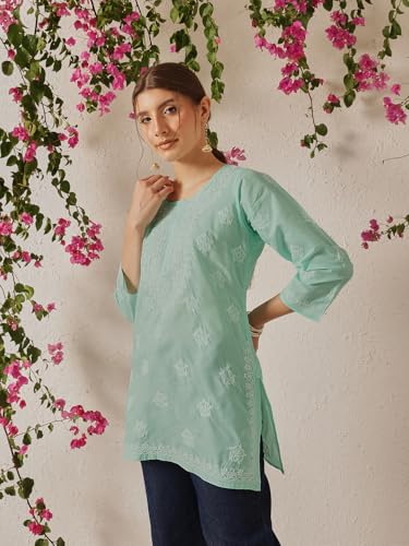 Image of Ada Hand Embroidered Lucknow Chikankari Straight Round Neck Cotton Blend Short Kurti Tunic Top for Women A911333