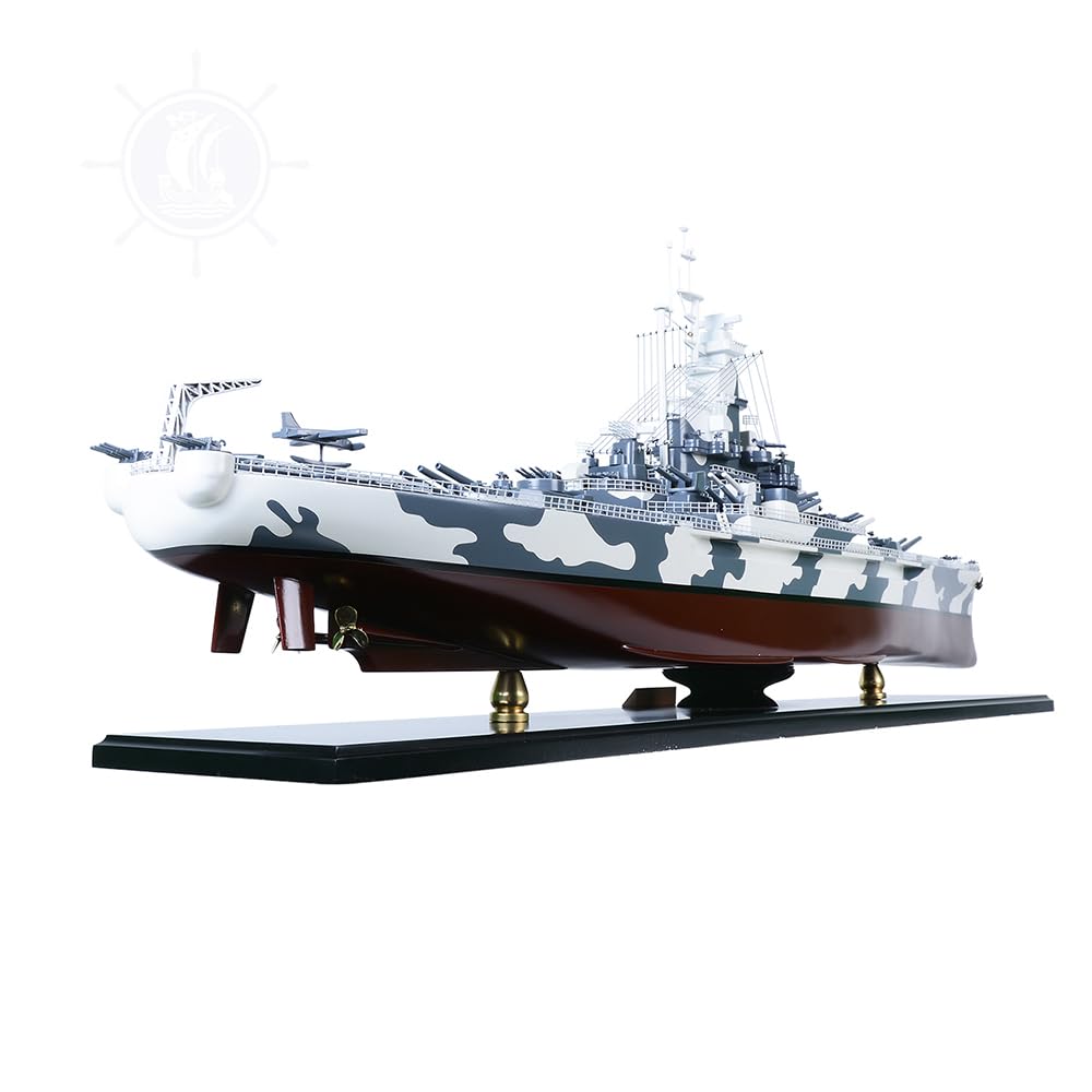 Old Modern Handicrafts Modello di nave USS Alabama - Completamente assemblato - Modellino di navi di qualità museale - Modelli in scala premium per casa e ufficio - 42,5" L x 7" L x 15,75" A pollici