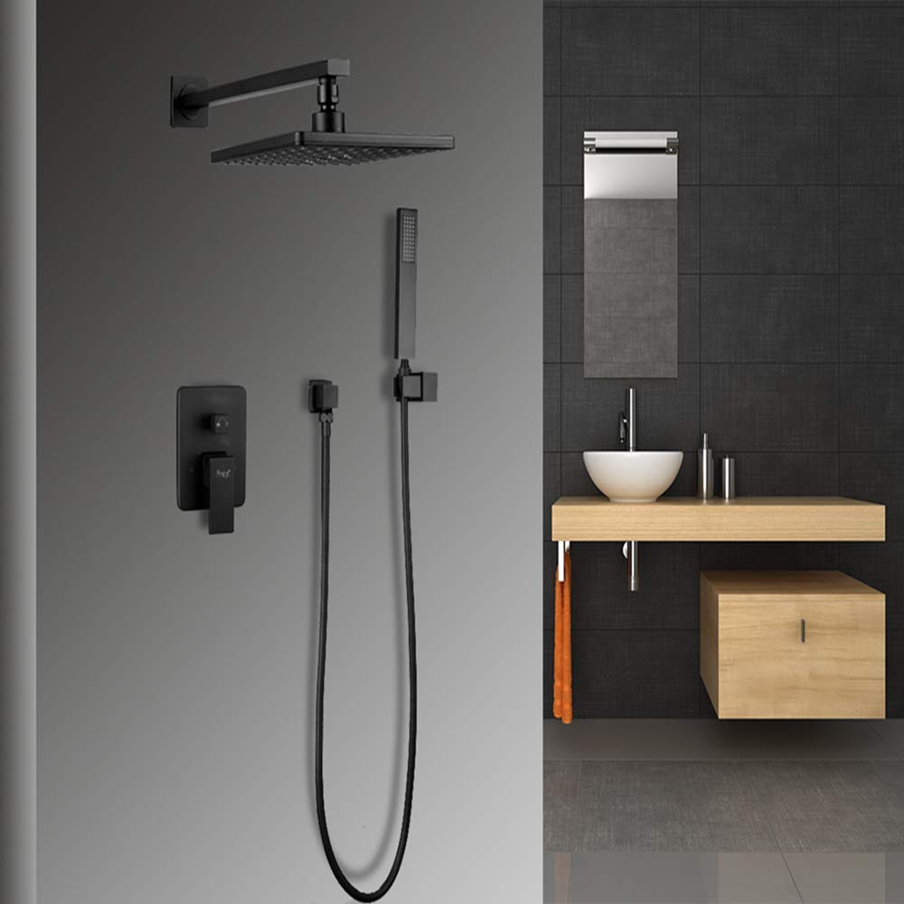 Système de douche encastré en laiton carré pour une salle de bain moderne