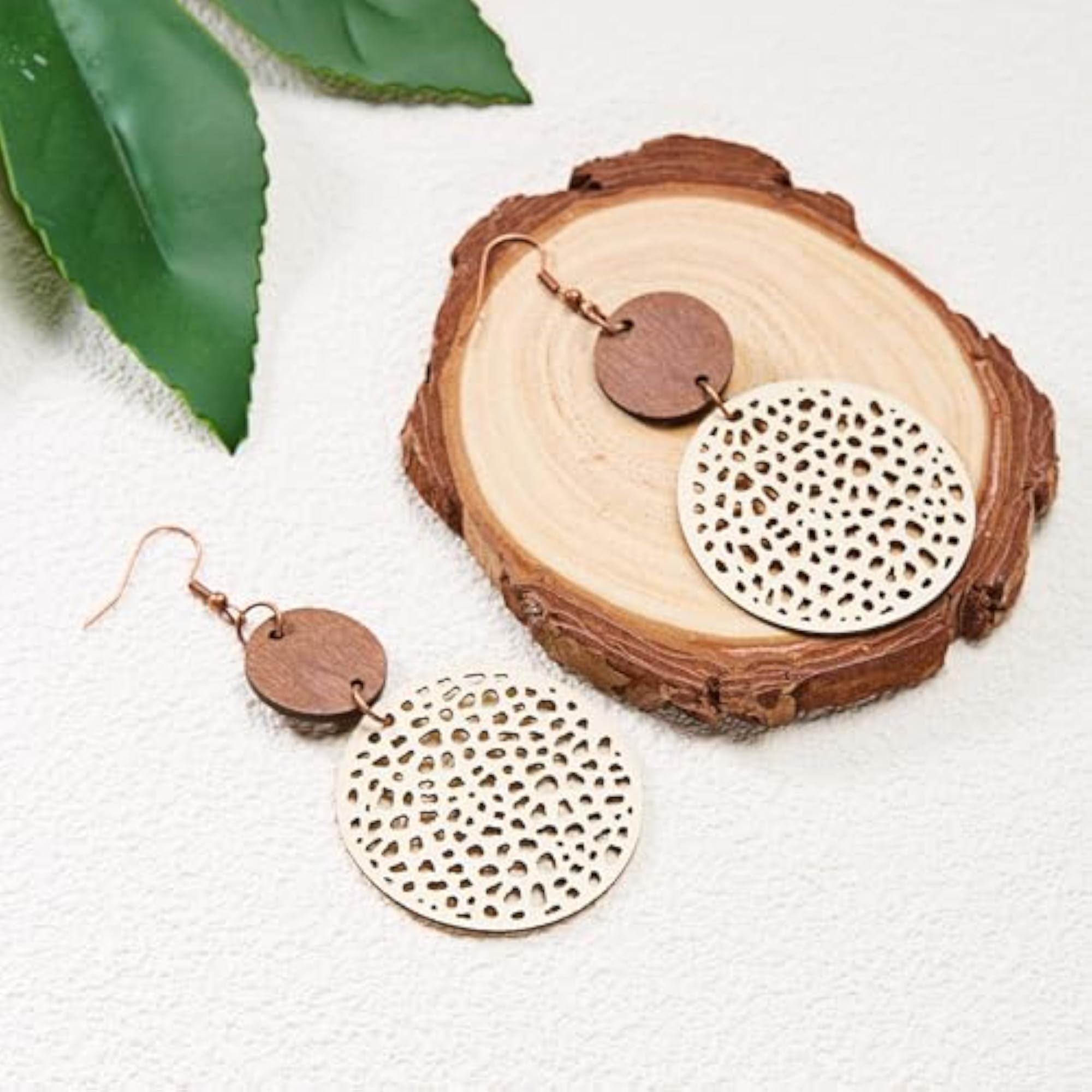 Women's Vintage Hollow Out Circle Geometric Dangle Earrings