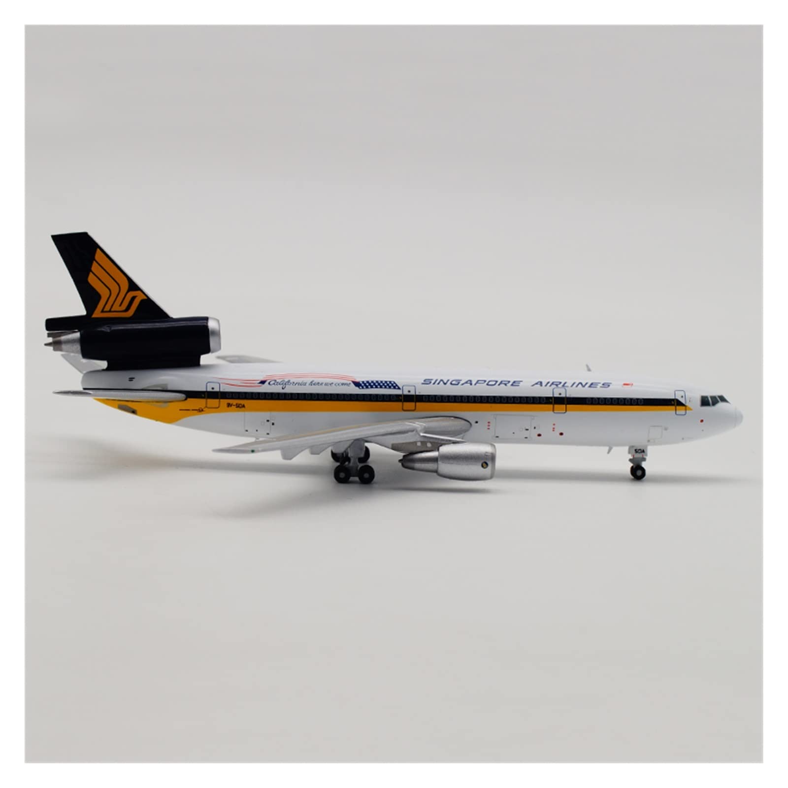 Amazon.co.jp: McDonnell-Douglas シンガポール航空 DC-10-30 飛行機 1