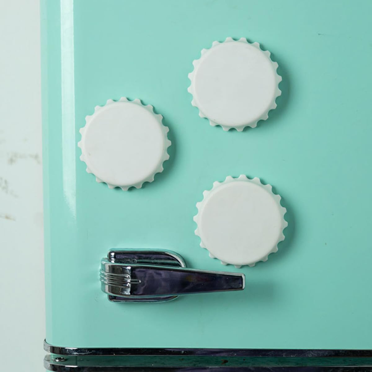 Apribottiglie Magnetico a Cappuccio, Set 8 Pezzi Bianco