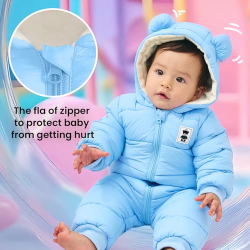 Detaillierter Blick auf den frontalen YKK-Reißverschluss des JiAmy Stramplers - Detailansicht von JiAmy Baby Winter...