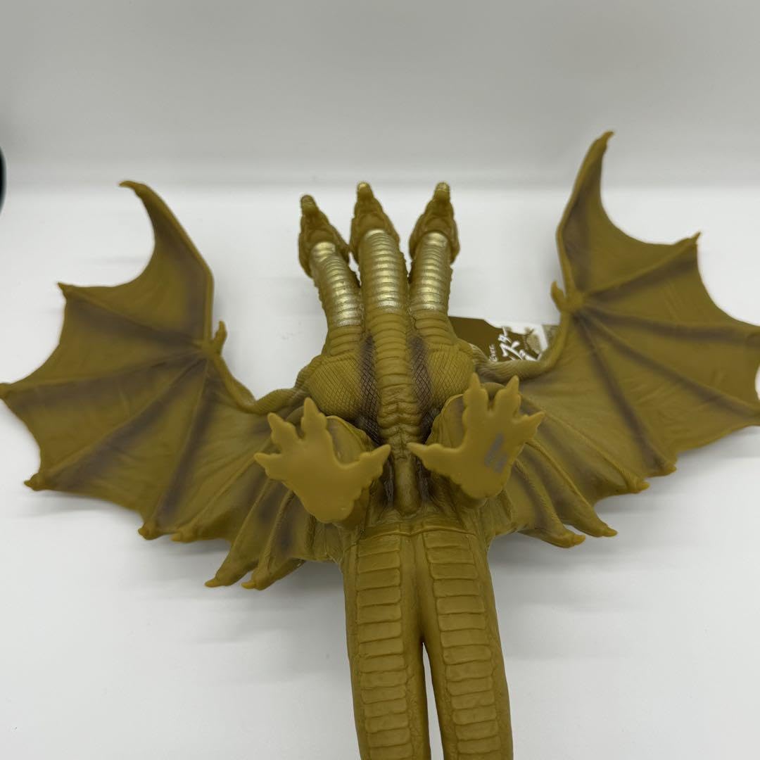 新品　限定　ムービーモンスターシリーズ キングギドラ　2019 重塗装ver. Amazon.co.jp: 限定ソフビ ムービーモンスターシリーズ キングギドラ