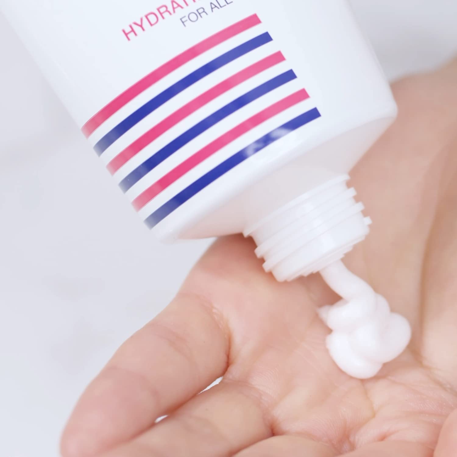 Storyderm – delikatna pianka oczyszczająca – demakijaż, ujędrniająca, koreańska pielęgnacja skóry, peptydy i japoński olejek kameliowy – Ultra Essence Clean – 150 ml