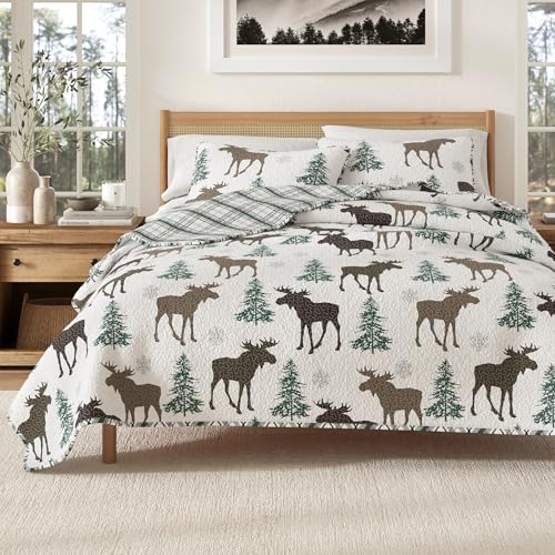Great Bay Home Lodge Bedspread Full/Queen Size Quilt with 2 Shams. Cabin 3-Piece Reversible All Season Quilt Set. Rustic Quilt Coverlet Bed Set. Wilderness Collection (Moose - Chocolate)