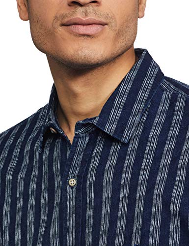 Image of United Colors of Benetton Men's Striped Slim Fit Shirt