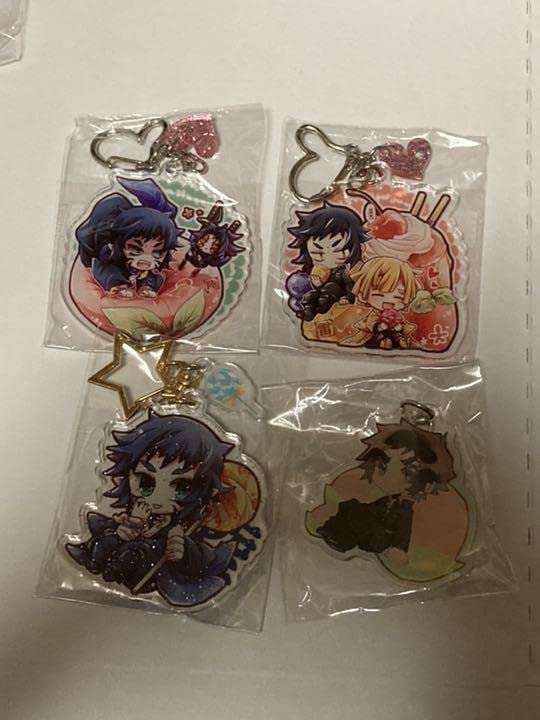 Amazon.co.jp: 獪岳 我妻善逸 アクリルバッジ アクリルキーホルダー