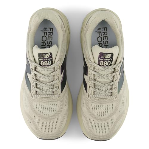 Image of New Balance Women 880 Running Shoes