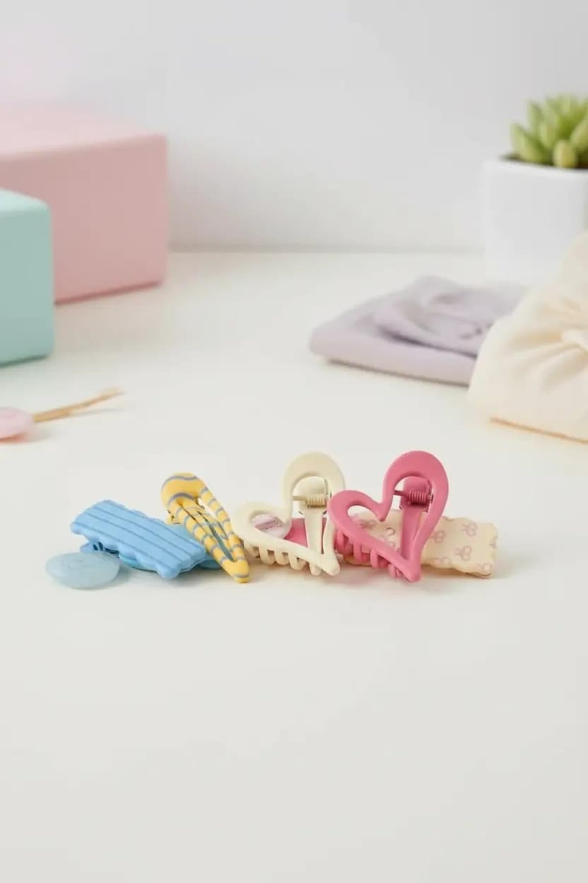 MINISO Kadın Çanta Serisi Saç Tokaları, Tek Ebat, 2023363410109, Çok Renkli