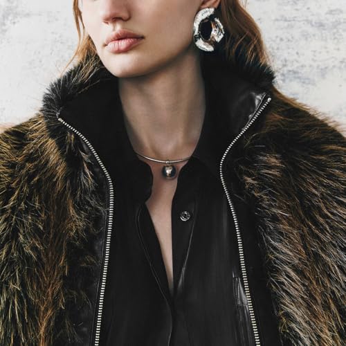 Women's Faux Fur Cropped Jacket Long Sleeve Thick Fur Coats Stand Collar Fluffy Warm Outerwear Winter 20252