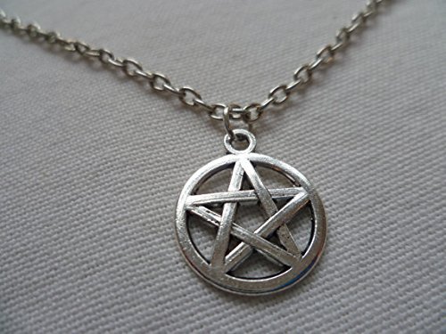 Pentagram Necklace, Pentacle Necklace,small Silver Pentagram Necklace, Wiccan, Pagan, Wiccan Jewelry, Pentagram Pendant Silver Pentacle