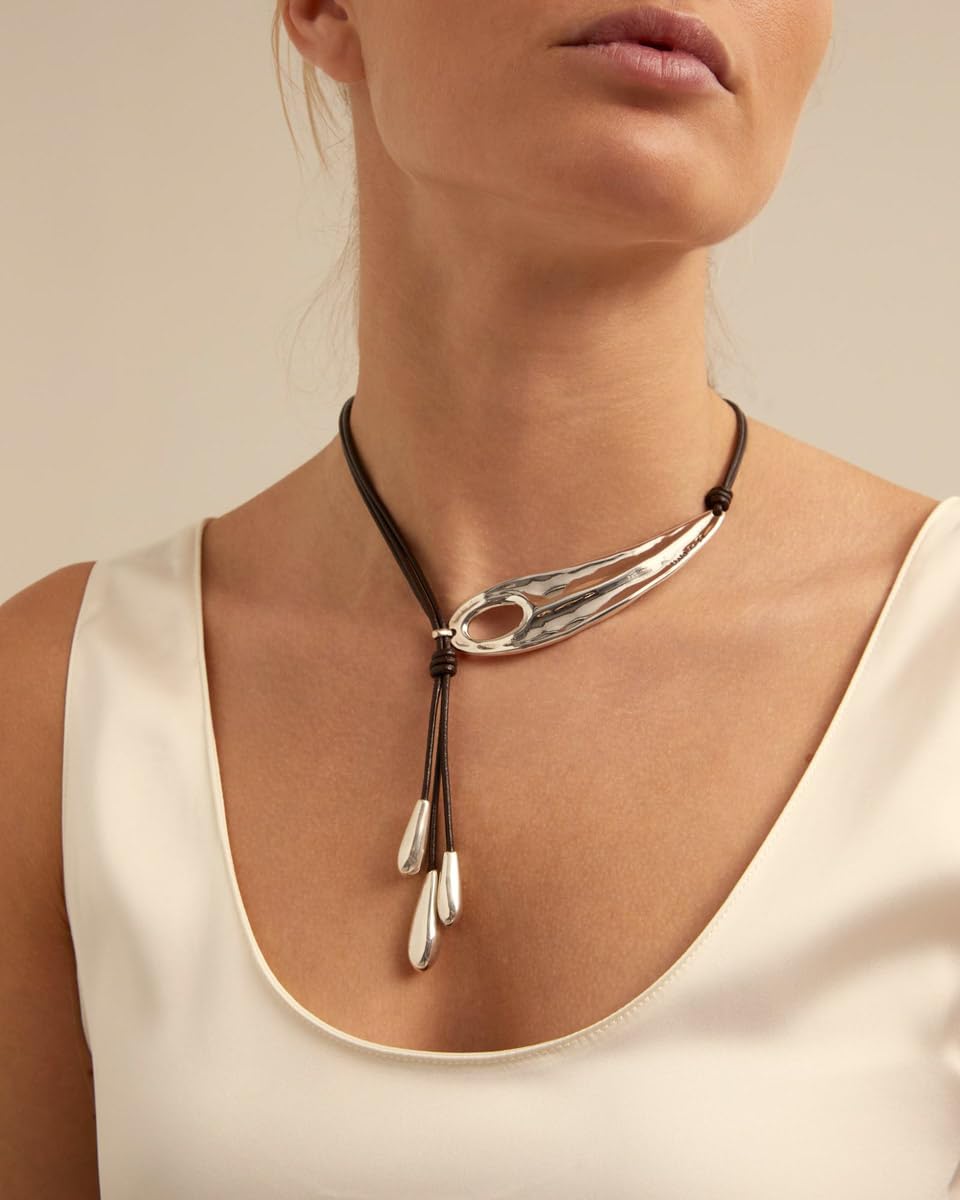 Uno de 50 Collana a frusta corta regolabile con ala di libellula placcata in argento e 3 frange con gocce