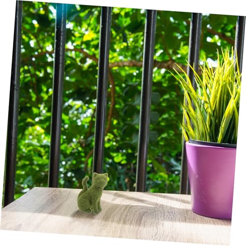 Décoration extérieure de balcon avec la statuette chat vert effet pelouse - 6