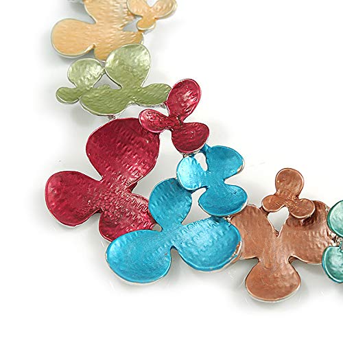 Collar y pendientes de tuerca florales en estuche para regalar en ocasiones especiales 5