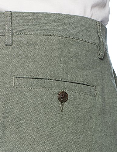 Image of Amazon Essentials Men's Slim-Fit 7 inch Lightweight Comfort Stretch Oxford Shorts with Tapered Leg