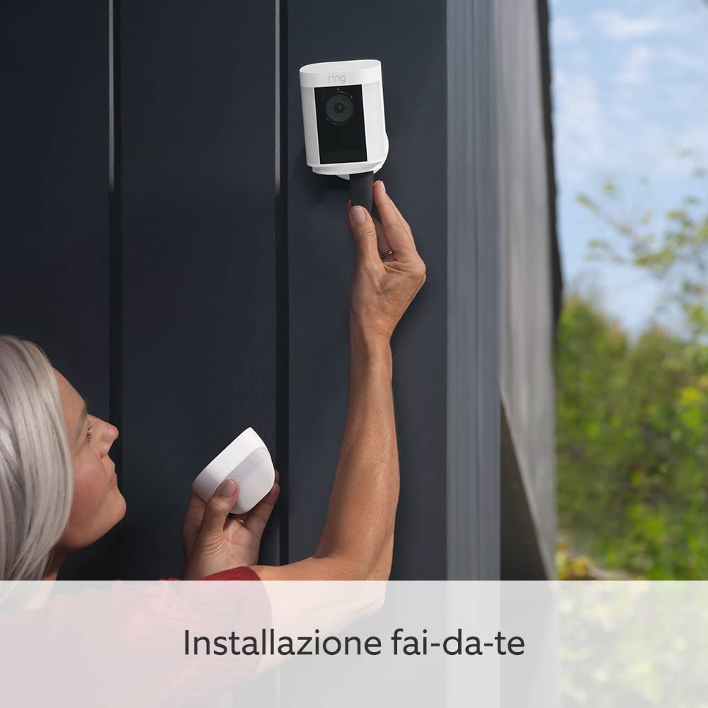 Ring Videocamera Pro con faretti a batteria (Spotlight Cam Pro Battery)| Video 2K, Ring Vision, rilevazione di movimento 3D | Prova gratuita di 30 giorni del piano Ring Home | 2 telecamere