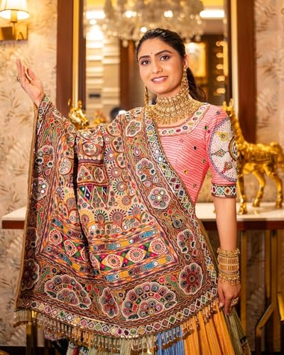 Indian Ready to wear Navratri Chaniya Choli for Women Digital Print Flared Lehenga with Stitched Blouse4