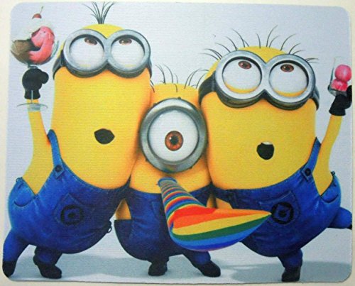 Despicable Me mouse pad - 3 Minions Partying