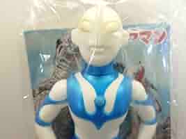 Amazon.co.jp: マルサン 世紀の大怪獣 ウルトラQ 正義の宇宙人