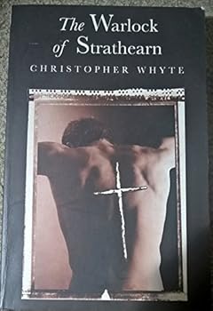 Paperback Warlock of Strathearn Book