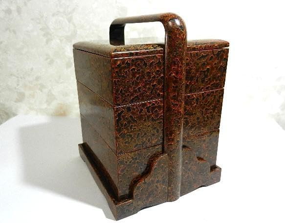 若狭塗漆芸品　持手台付き三段重箱（菓子器、茶道具） 若狭塗漆芸 持手台付き三段重箱(菓子器、茶道具) 若狭塗