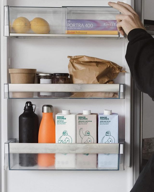 Miniatura 6 de Minor Figures - Leche de avena - Estándar - Barista Standard - 32 oz - Paquete de 6 - Sin OMG - A base de plantas - Vegano - Sin lácteos - Estable