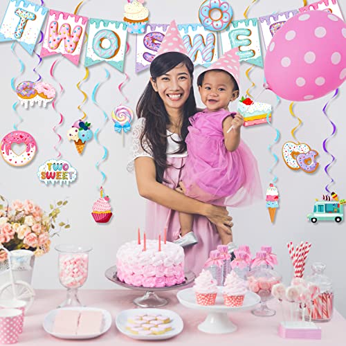 Déco 2e anniversaire fille : guirlande bonbon et serpentins beignet