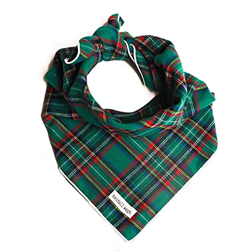 Christmas Dog Bandana In Tartan Plaid - Holiday Cozy Green Flannel Plaid Pet Bandana. Cute Dog Accessory For Fall And Winter For Large Medium And Small Dogs. #TOP3