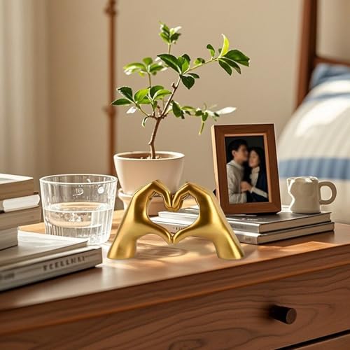 Estatua de Manos en Forma de Corazón Dorada para Decoración miniatura 3