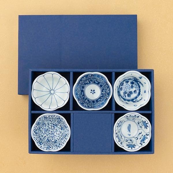Hasami Porcelain Mini Bowl Set – 5-Piece Made in Japan | 3.5" Indigo Blue Floral Bowls | Microwave & Dishwasher Safe | Gift Boxed for Appetizers, Desserts, Weddings, Holidays